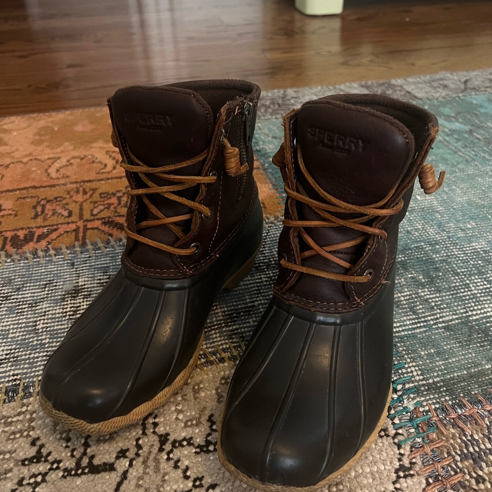 Sperry Topsiders